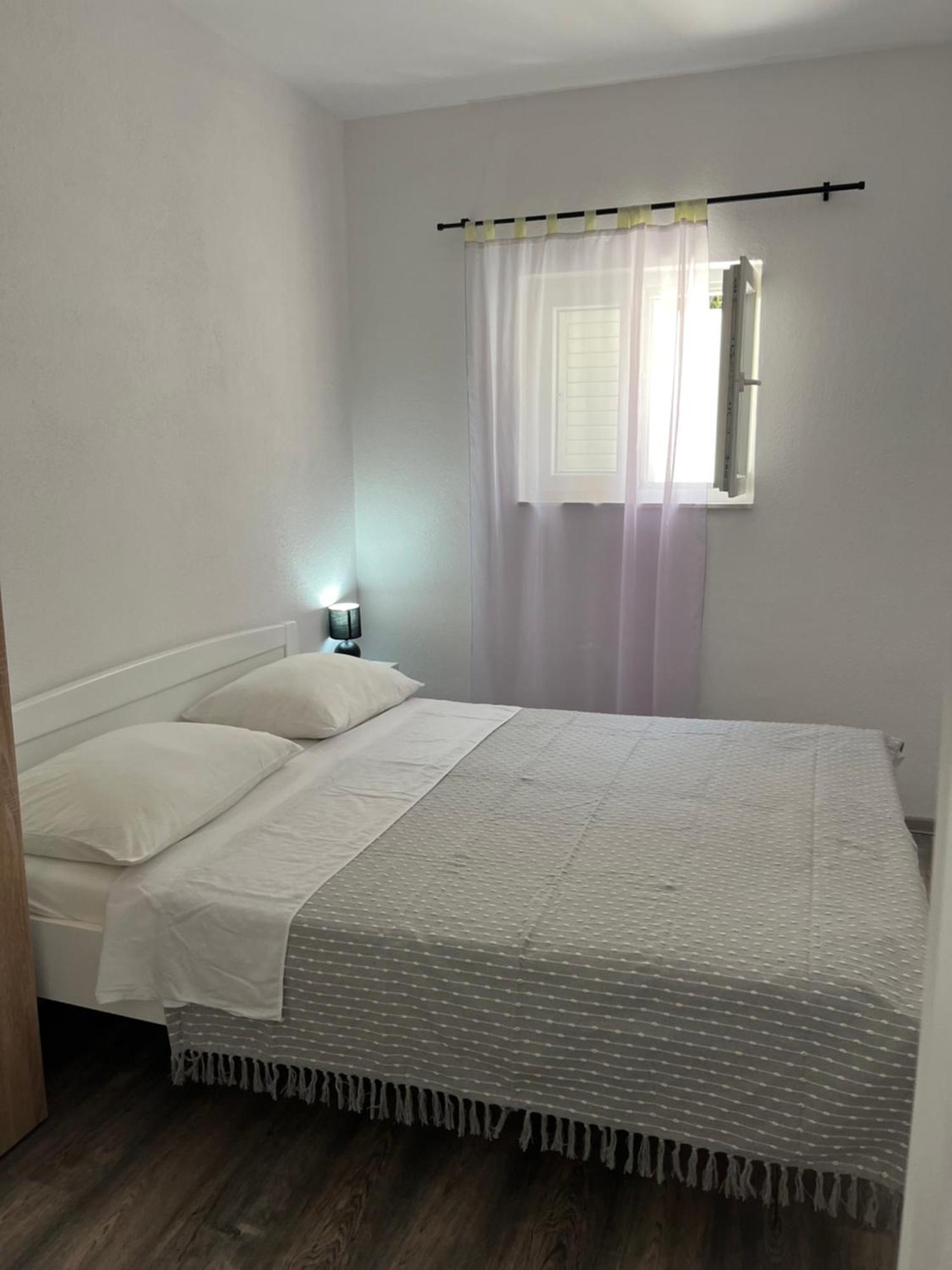Apartment Makarska M&I, Free Private Parking מראה חיצוני תמונה