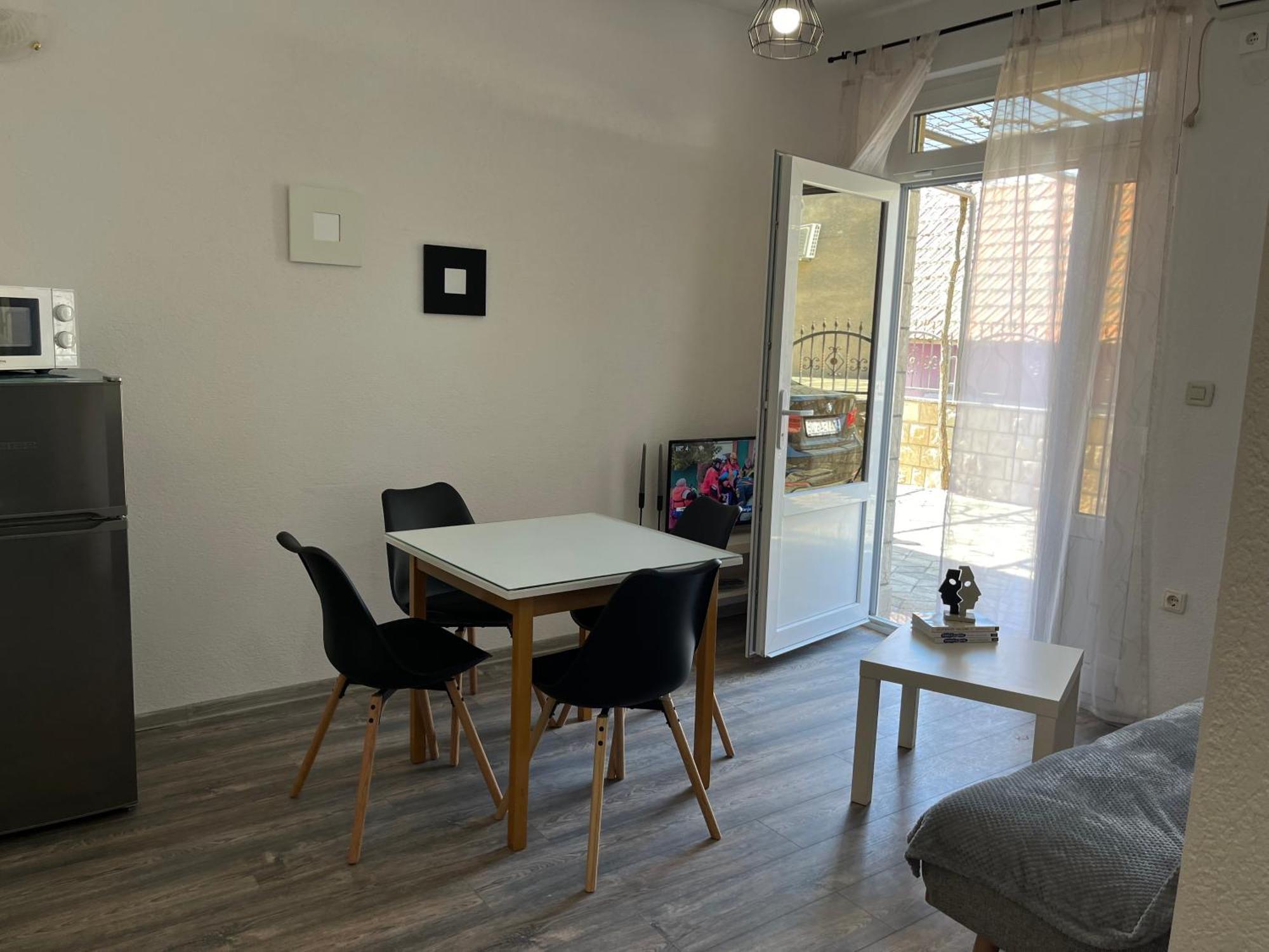 Apartment Makarska M&I, Free Private Parking מראה חיצוני תמונה