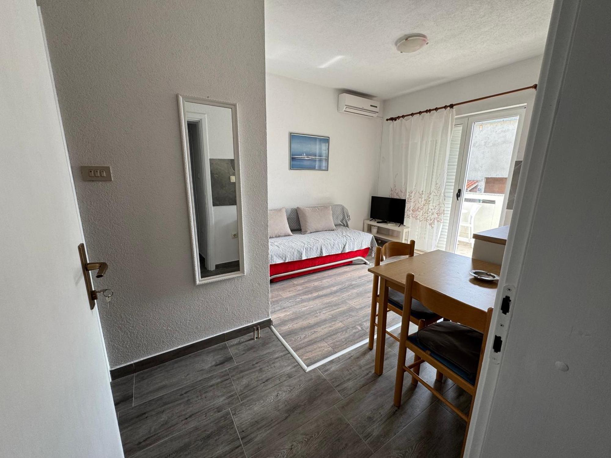 Apartment Makarska M&I, Free Private Parking מראה חיצוני תמונה
